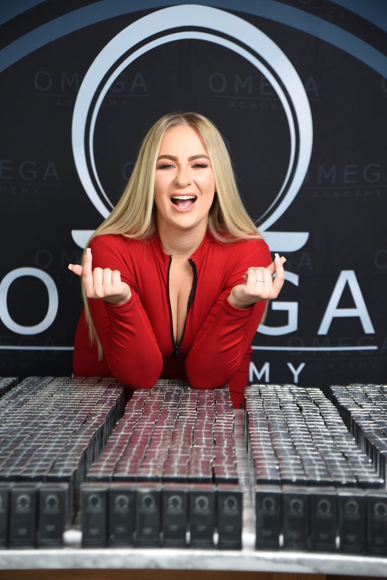 Ácido Glicólico ¿Qué Es Lo Mejor Para La Remoción De Micropigmentación? Yelyzaveta de Omega Academy YtIUM